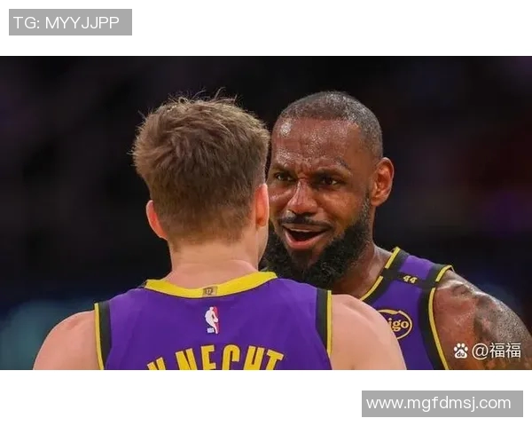 爵士队与骑士队历史交锋记录分析及比分回顾 爵士队与骑士队历史交锋记录分析及比分回顾