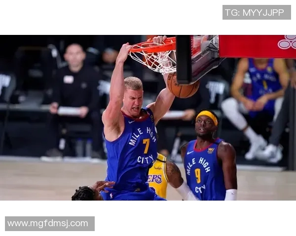 勇士击退掘金，黄金时代再现