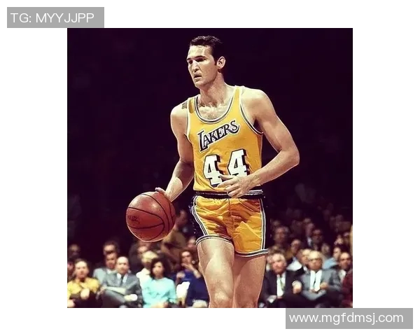 杰里韦斯特的篮球传奇之路与影响力探讨 杰里韦斯特的篮球传奇之路与影响力探讨